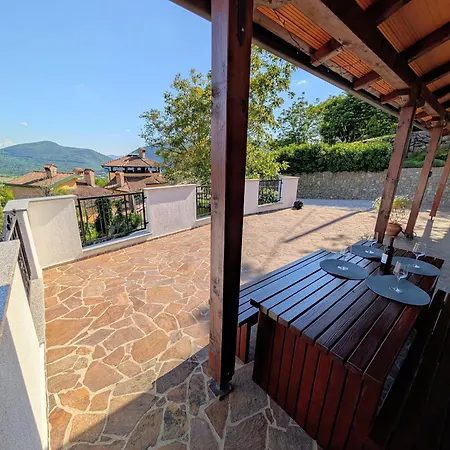 Senik Apartamento Grgar